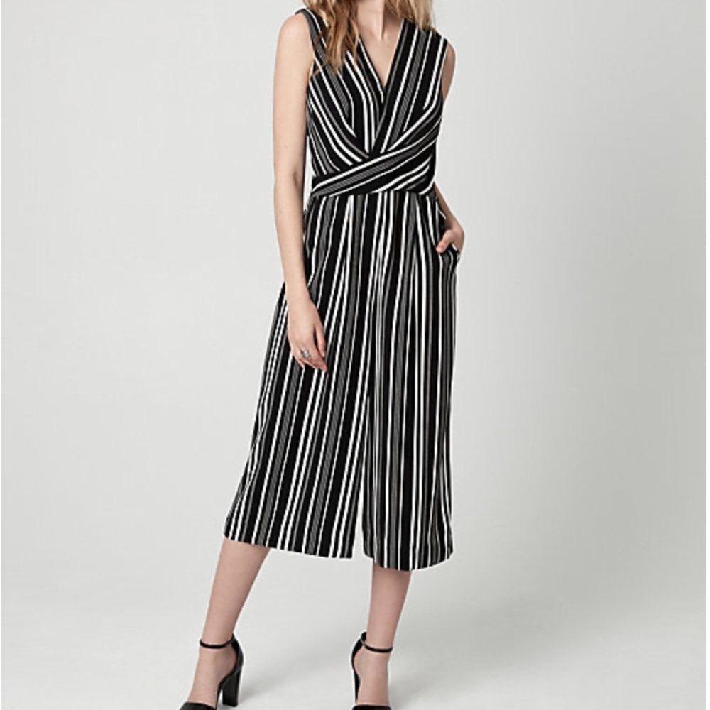 🆕BNWT Le Chateau Stripe Culotte Jumpsuit US S